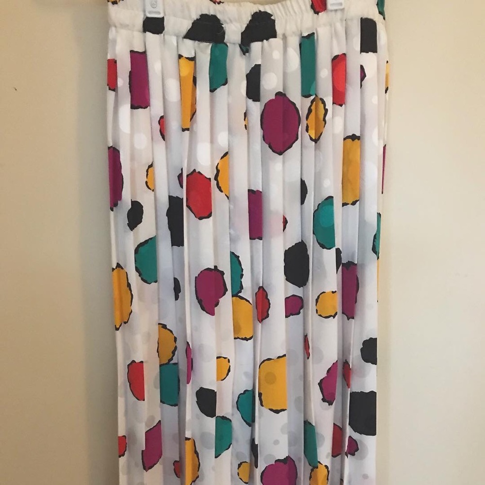 Vintage midi skirt.